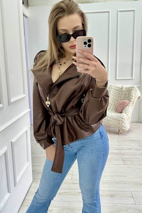 Krótka kurtka ekoskóra