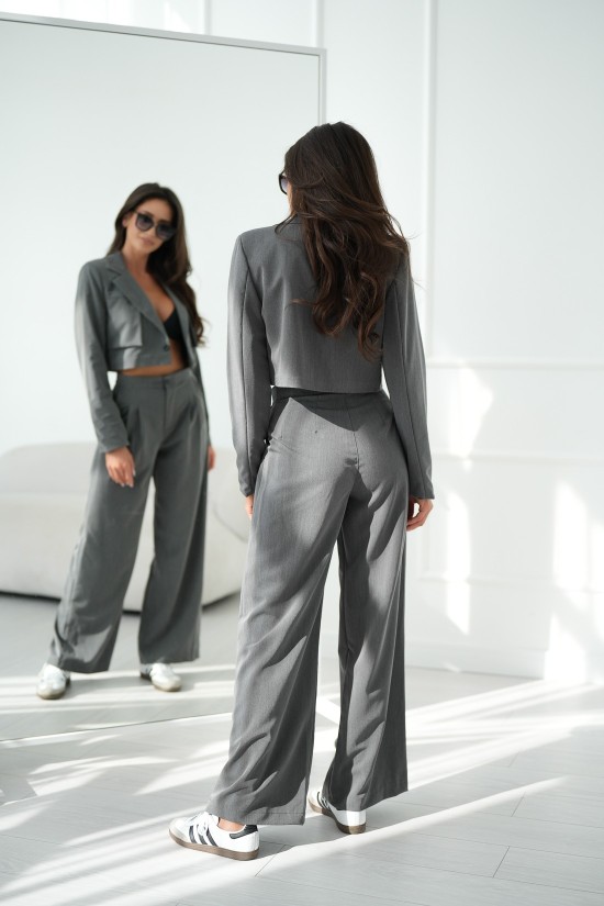 Set mit kurzer Jacke und weiter Hose - grau